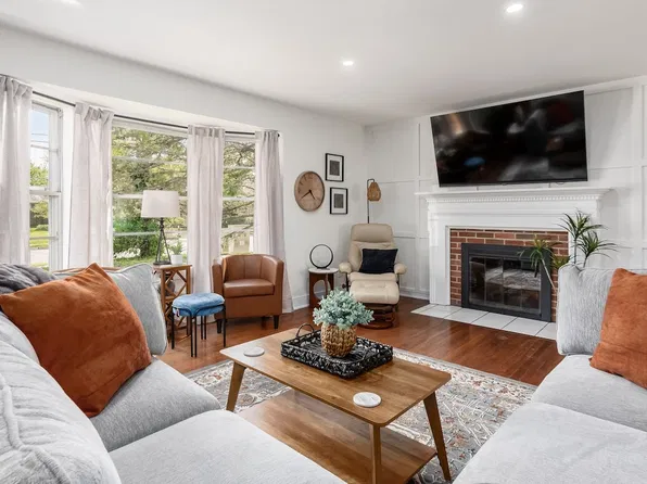 2338 McCoy Rd, Columbus, OH 43220