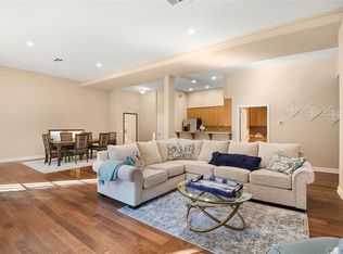 24100 Calabasas Rd STE 204, Calabasas, CA 91302