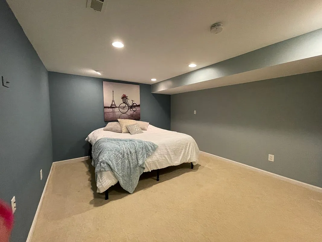 1 bed, 1.0 bath, 700 sqft, $1,800 — Photo 1