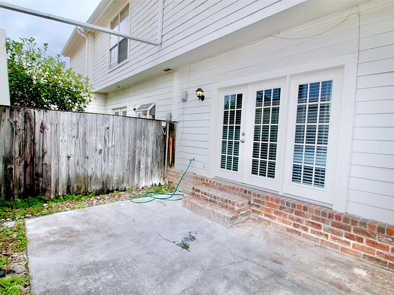 5916 Woodway Place Ct — Photo 13