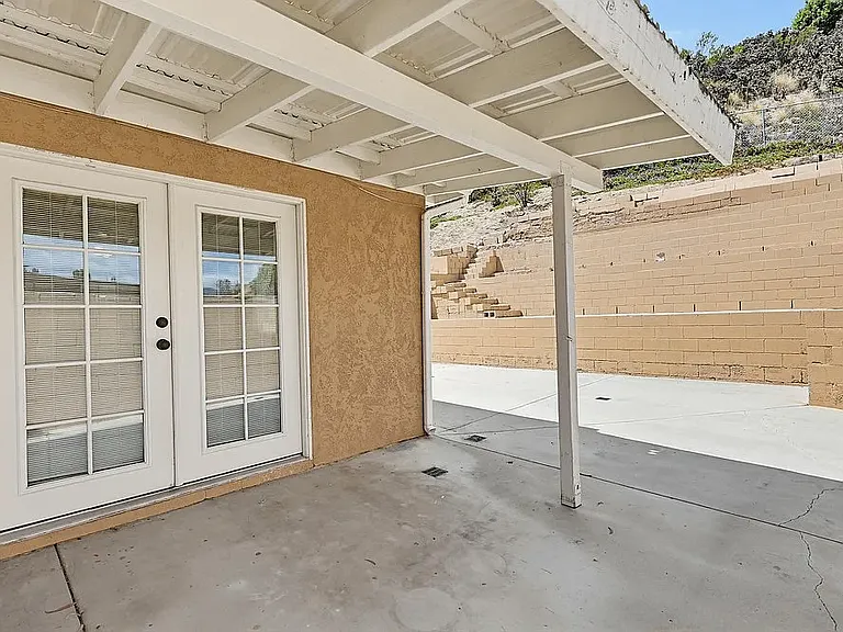 465 Meadowbrook Dr — Photo 46