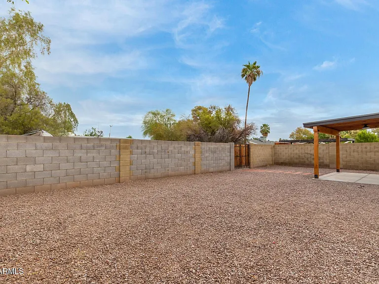 1628 E Del Rio Dr — Photo 32