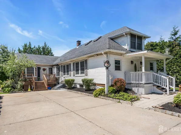 133 Summerhill Rd, Spotswood, NJ 08884