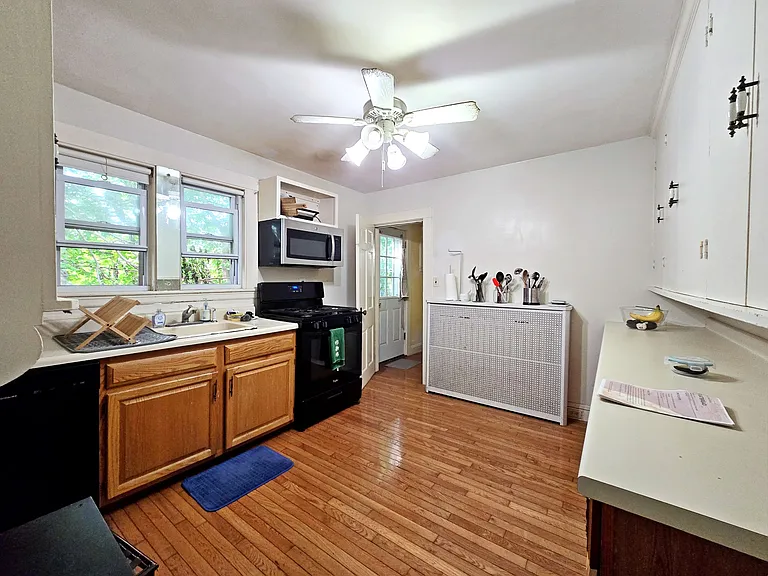 60 Undine Rd — Photo 8
