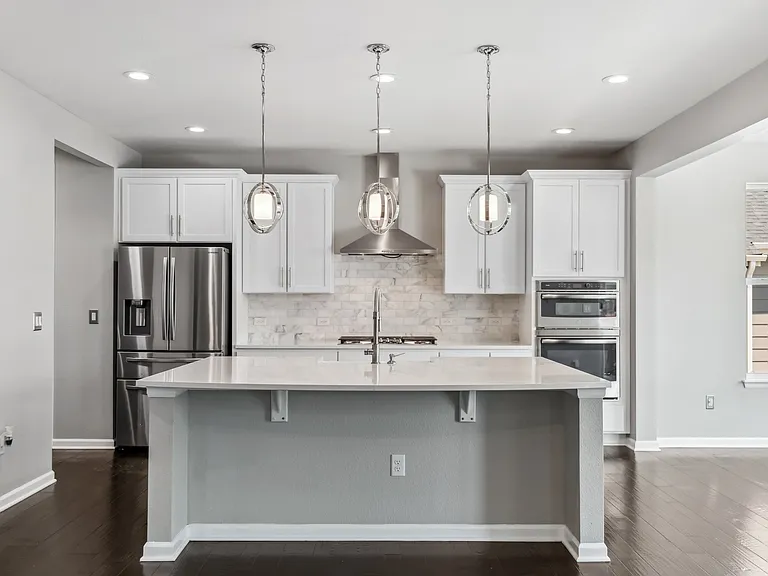 490 W Ridge Cir — Photo 12
