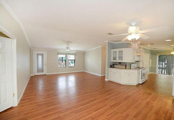 Home For Sale In Sandalfoot