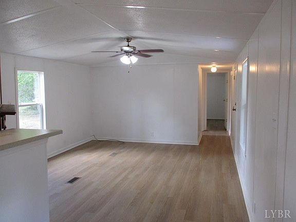 4th image of 155 James Ln