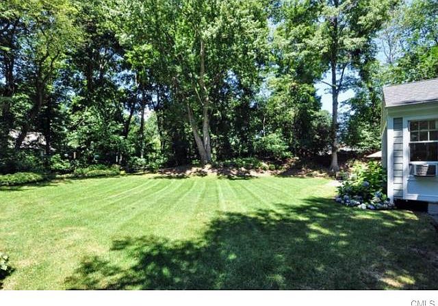2nd image of 101 Twin Brooks Ln