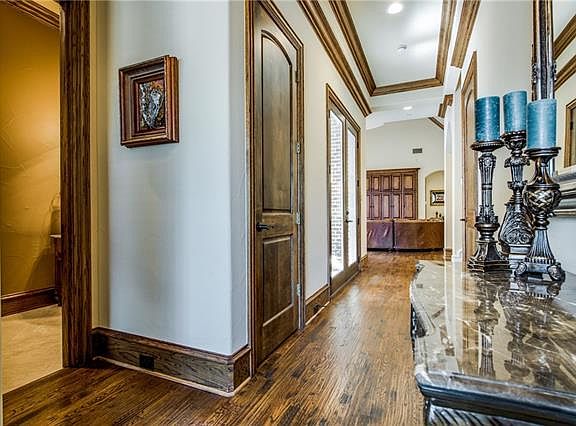 5th image of 4821 Deandra Ln
