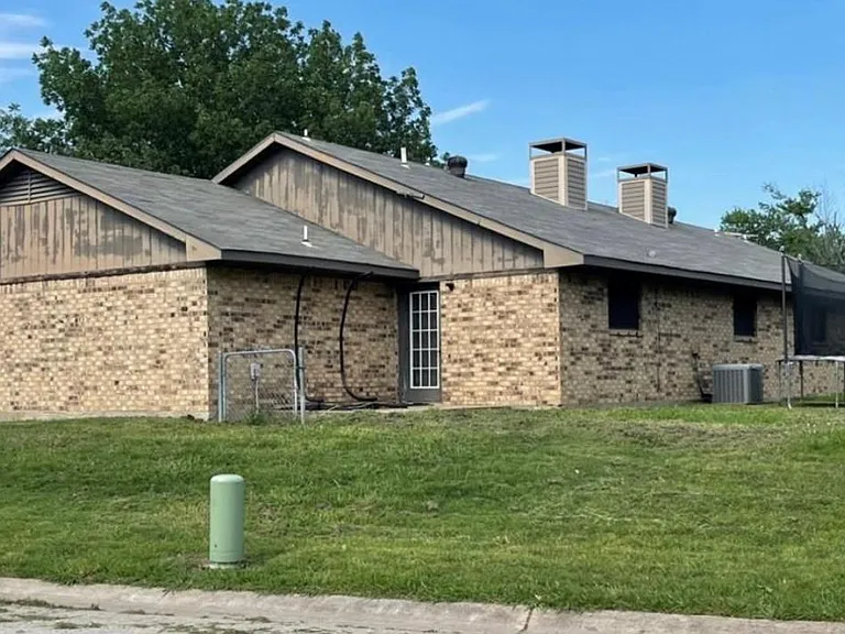 101 Prairie Creek Cir — Photo 2