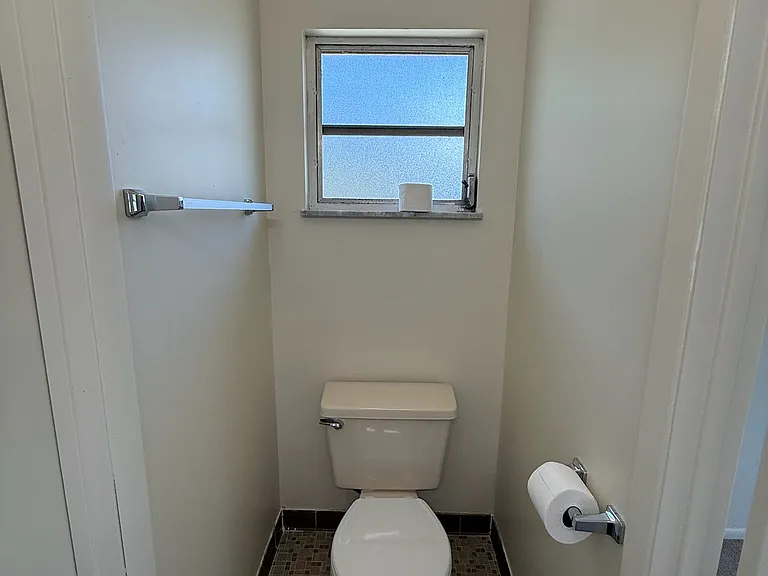 209 Phoenetia Dr — Photo 22