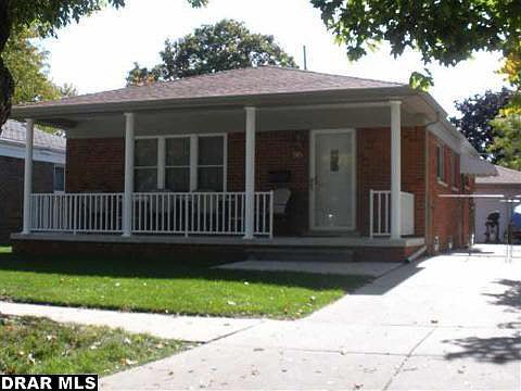 1st image of 913 Saint John St