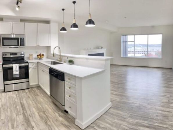 1200 Mercer St #202