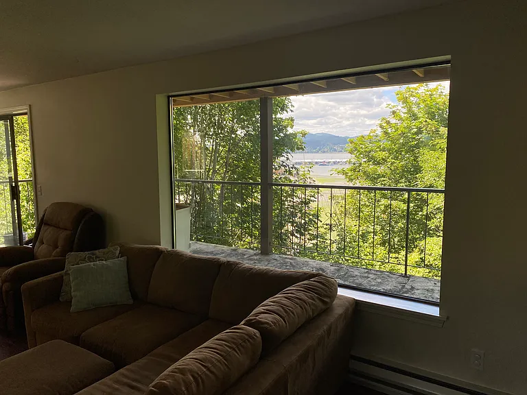 282 Farragut Ave N #282 — Photo 3