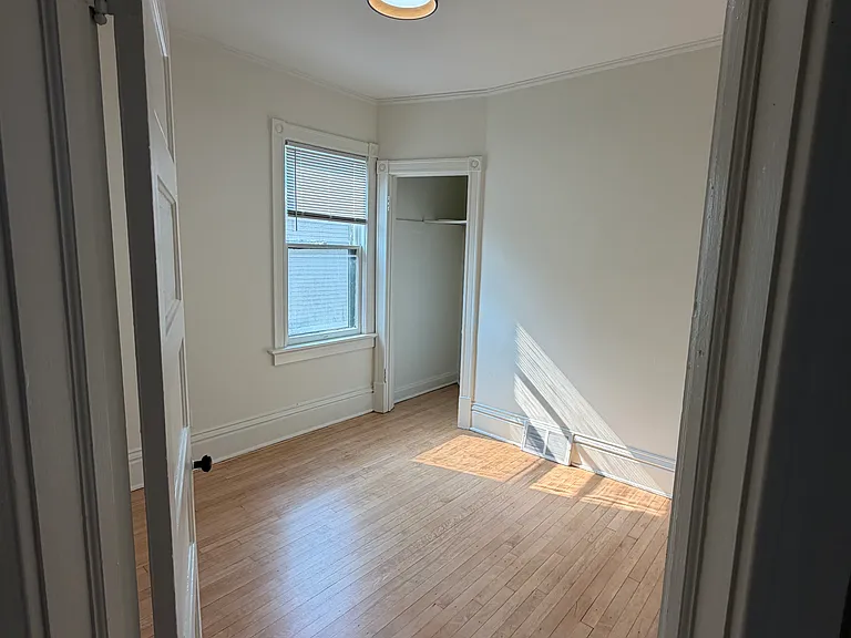 E Belleview Pl — Photo 3