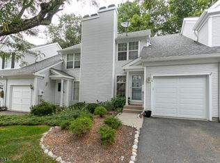 34 Rushmore Ln, Hackettstown, NJ 07840