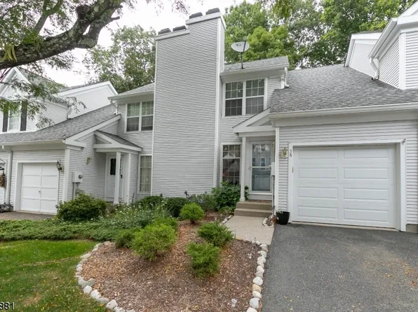 34 Rushmore Ln, Allamuchy Twp., NJ 07840