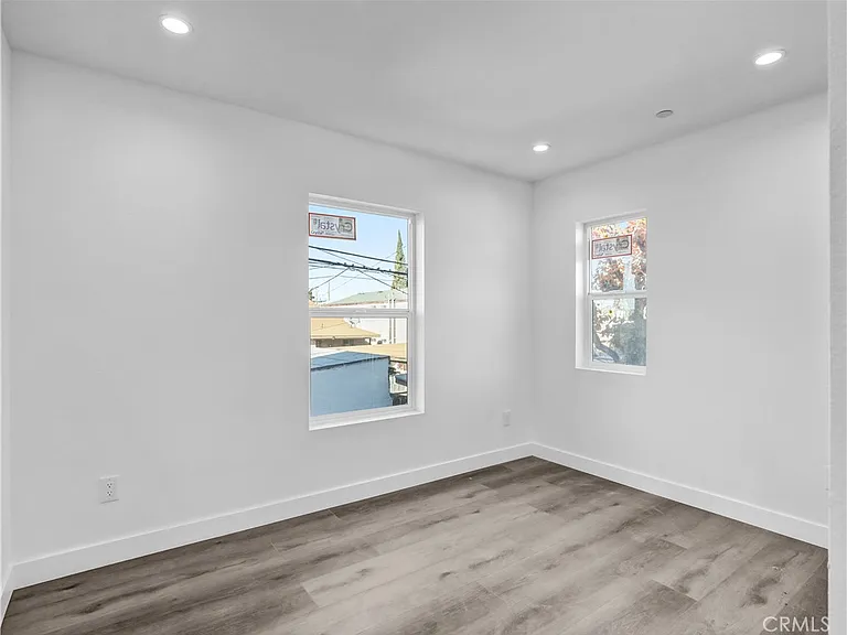 1231 1/2 S Rowan Ave #1/2 — Photo 9
