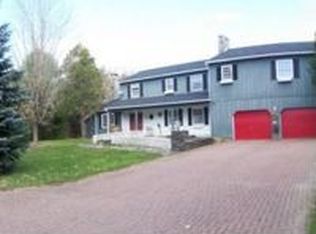 176 Gobbler Ln, Shelburne, VT 05482