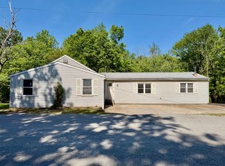 7 Lost Ranch Rd, Murphysboro, IL 62966