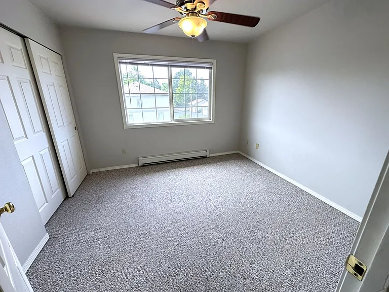 209 E 18th Ave #10 — Photo 21