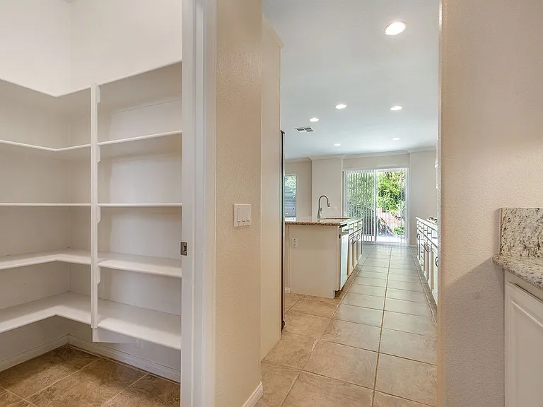 33871 Calafia St — Photo 6