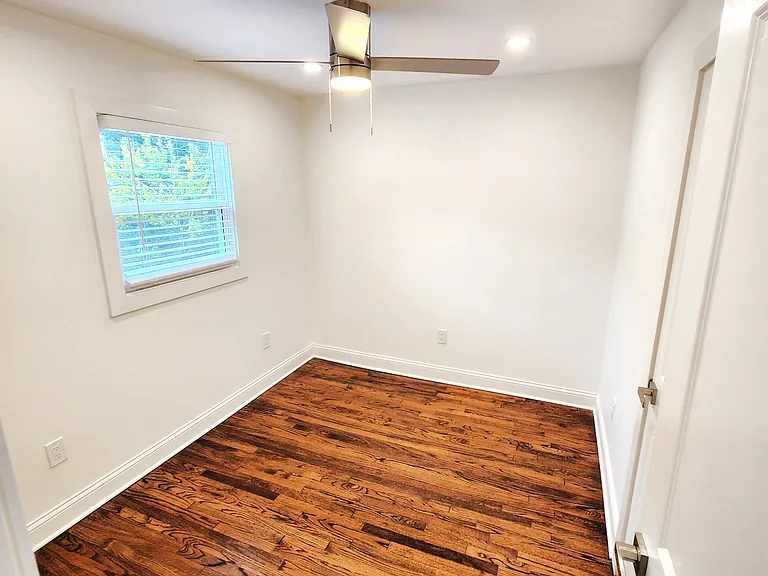 Baltimore Townhomes - 5036 — Photo 11