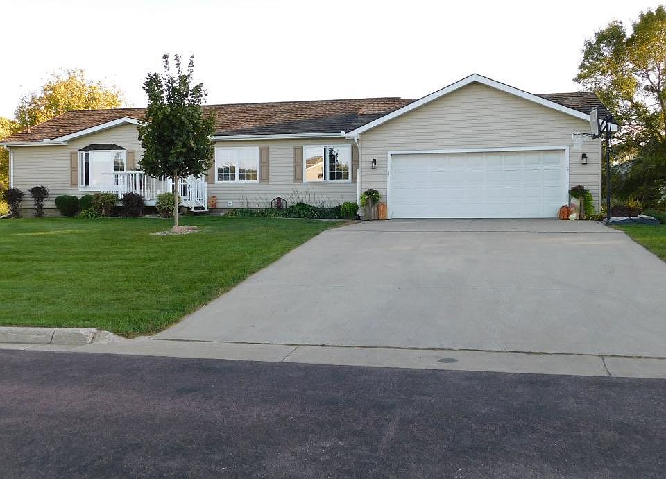 1st image of 1009 Hengen St