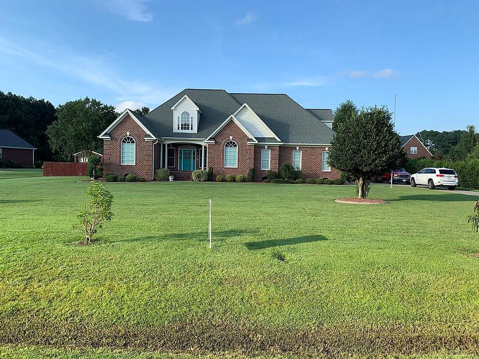 1st image of 203 Chancery Dr