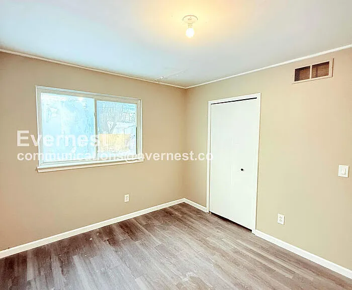 23569 Stewart Ave — Photo 12
