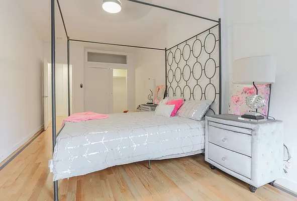 Sold by Kian Realty | media 14