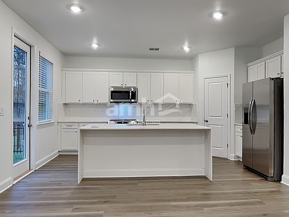 4th image of 1598 Aquamarine Dr