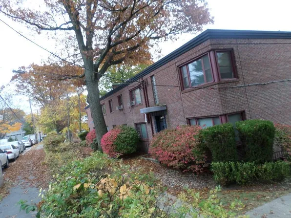 209 Medway St APT 8B, Providence, RI 02906