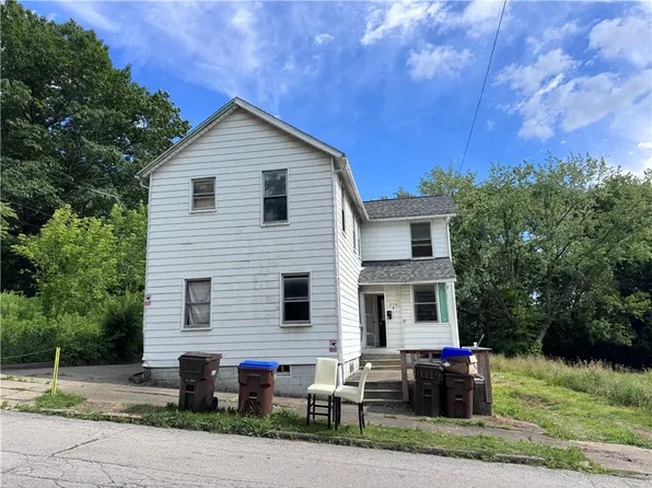 270 Liberty St, Sharon, PA 16146
