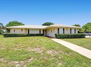 2590 Lake Ida Rd, Delray Beach, FL 33445