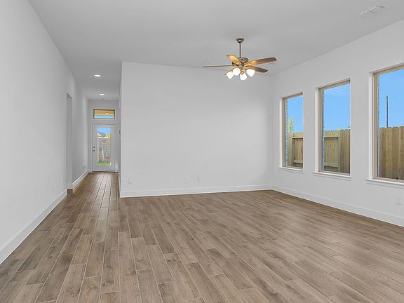 3rd image of 2706 Sunrise Field Ln