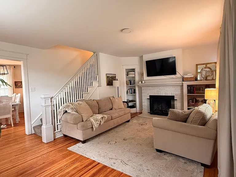 63 S Penn St — Photo 1