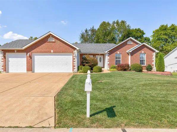 5319 S Bellerieve Ln, Imperial, MO 63052