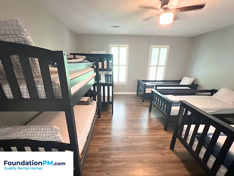 8215 Timber Creek Dr — Photo 19