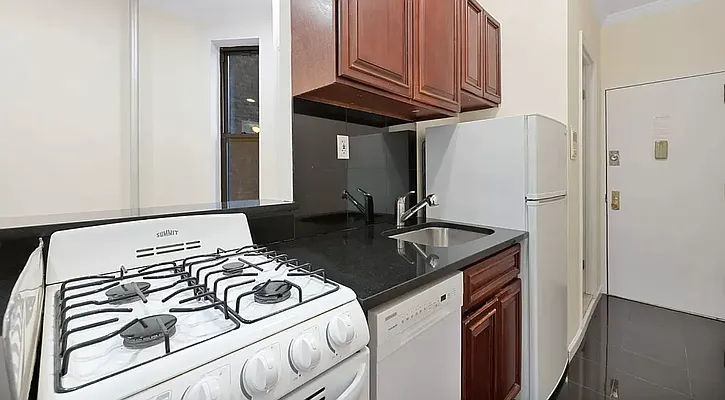 Rented by Compass | media 15