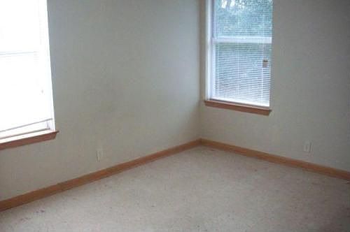 5th image of 1131 Lake Dr #A