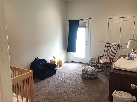 4th image of 831 N 19th St #2