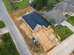 301 Long Leaf, Silsbee, TX 77656