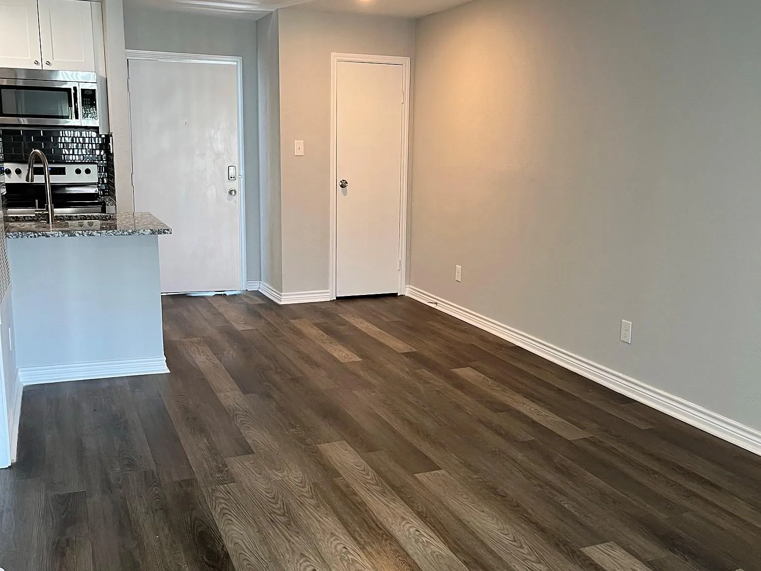13151 Walden Rd — Photo 2