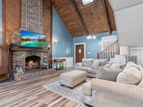 31717 Old Saltworks Rd, Meadowview, VA 24361