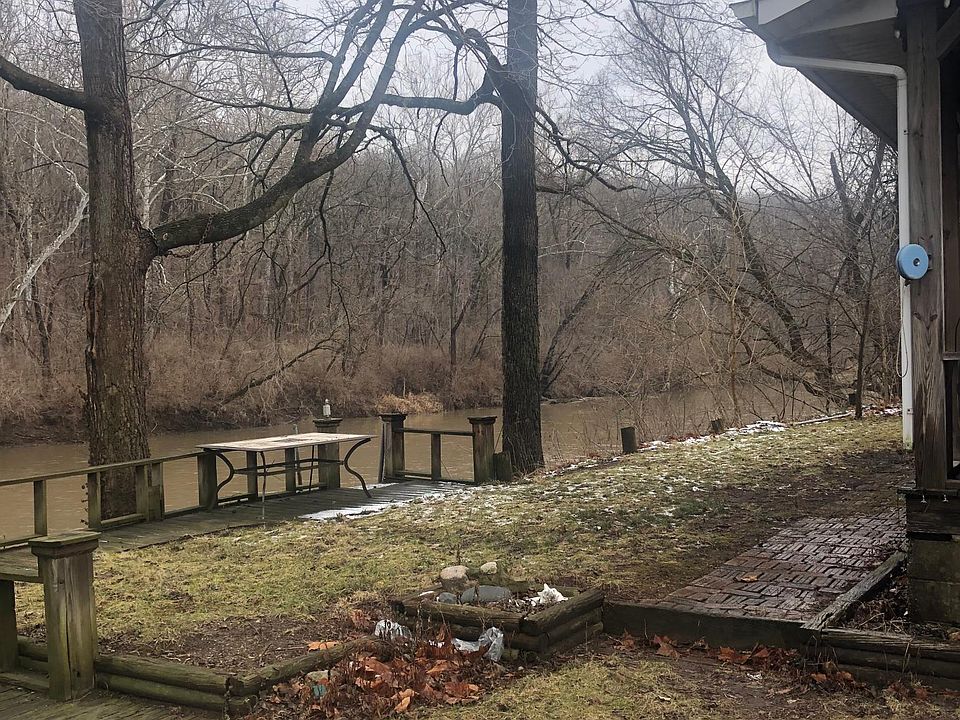 1st image of 1729 Eisenhower Ct
