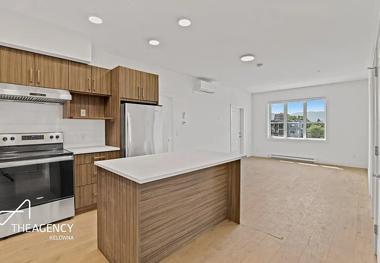 1036 Coronation Ave #307 — Photo 7