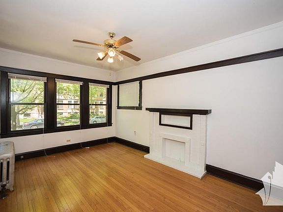 4th image of 3501 N Greenview Ave #1JC