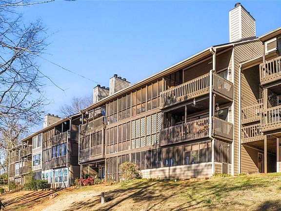 3rd image of 109 Captains Way