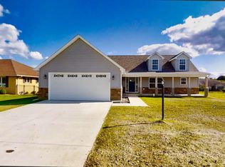 2819 Haydon Dr, Urbana, IL 61802